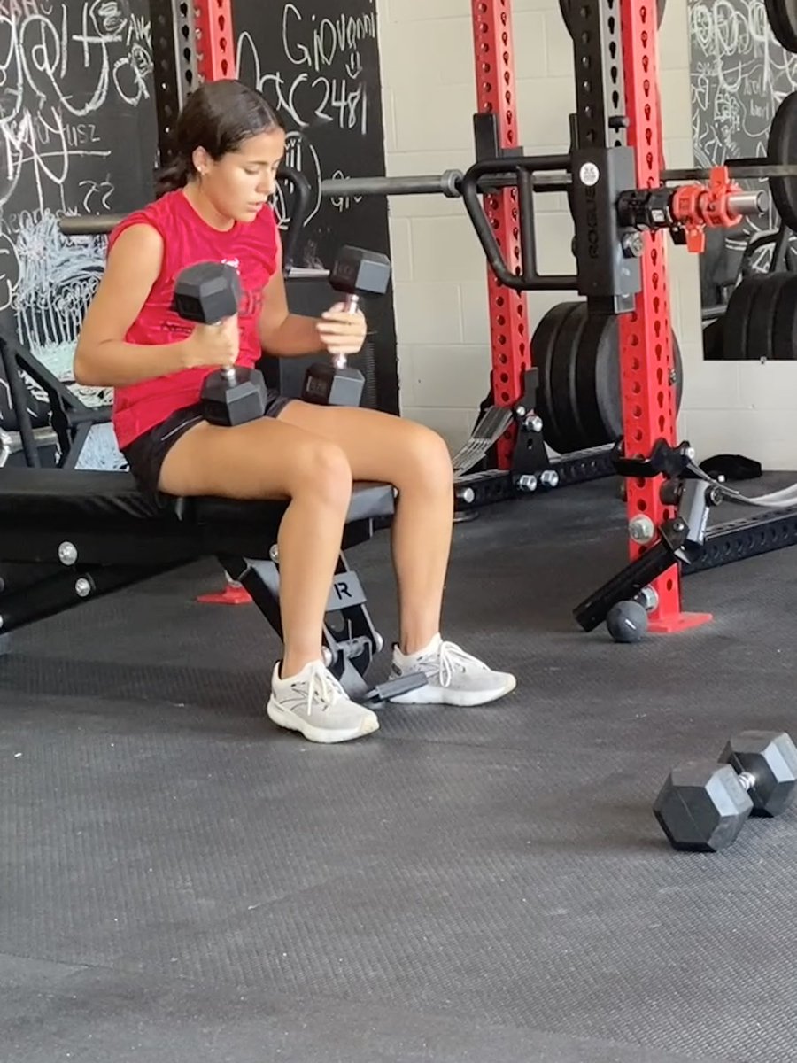 Lia D’Afonseca tweet media