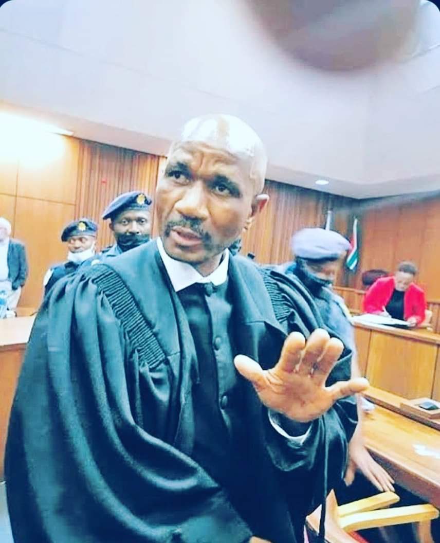 brain_alchemist's tweet image. Toll Ass More should have closed it at McG, now he’s messing it up. #Mome