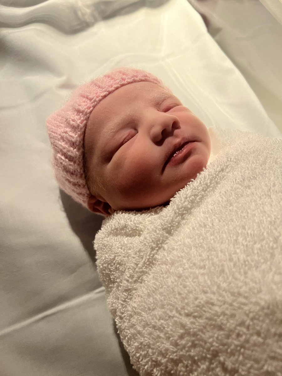 gcrossleyx's tweet photo. I know it’s a long shot @BBCR1 but what was playing at 00:13 on the 16th December 2022 when I gave birth to my beautiful baby girl🥰🩷 https://t.co/HPMAx8Qzsr
