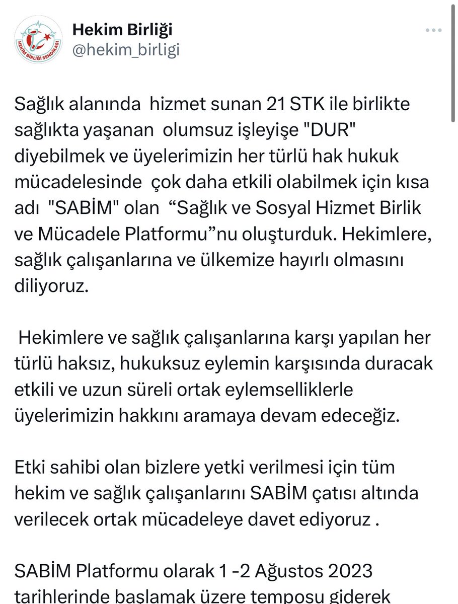 SaglTum's tweet photo. Hekim sendikaları ve hekim dernekleri ortak metinde hekim ve sağlık çalışanları ifadesine yer vermiş . Bizim ezikler kendi çapında düzenlemiş sağlık emekçi,profesyonel falan demiş . Daha söylem birliği yok herbiri farklı ifade kullanıyor #SABİM2023 https://t.co/OedZaeZAMT