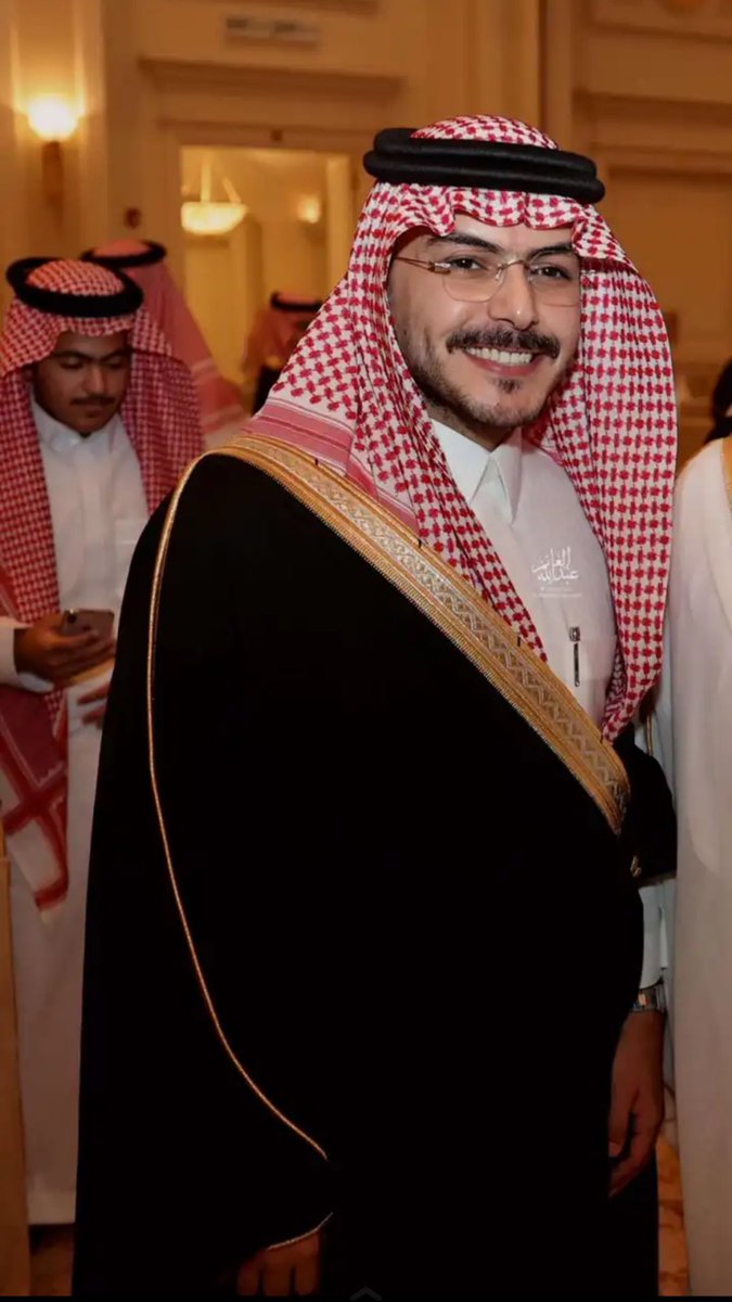 تدلل علينا ياسمـي الظبـي وش عـاد ... تدلل ولك بامر الهوى شافـع عنـدي.       🤍🤍🦅

#سلطان_بن_نايف #قروب_سي <a href="/snaif111/">سلطان بن نايف</a>