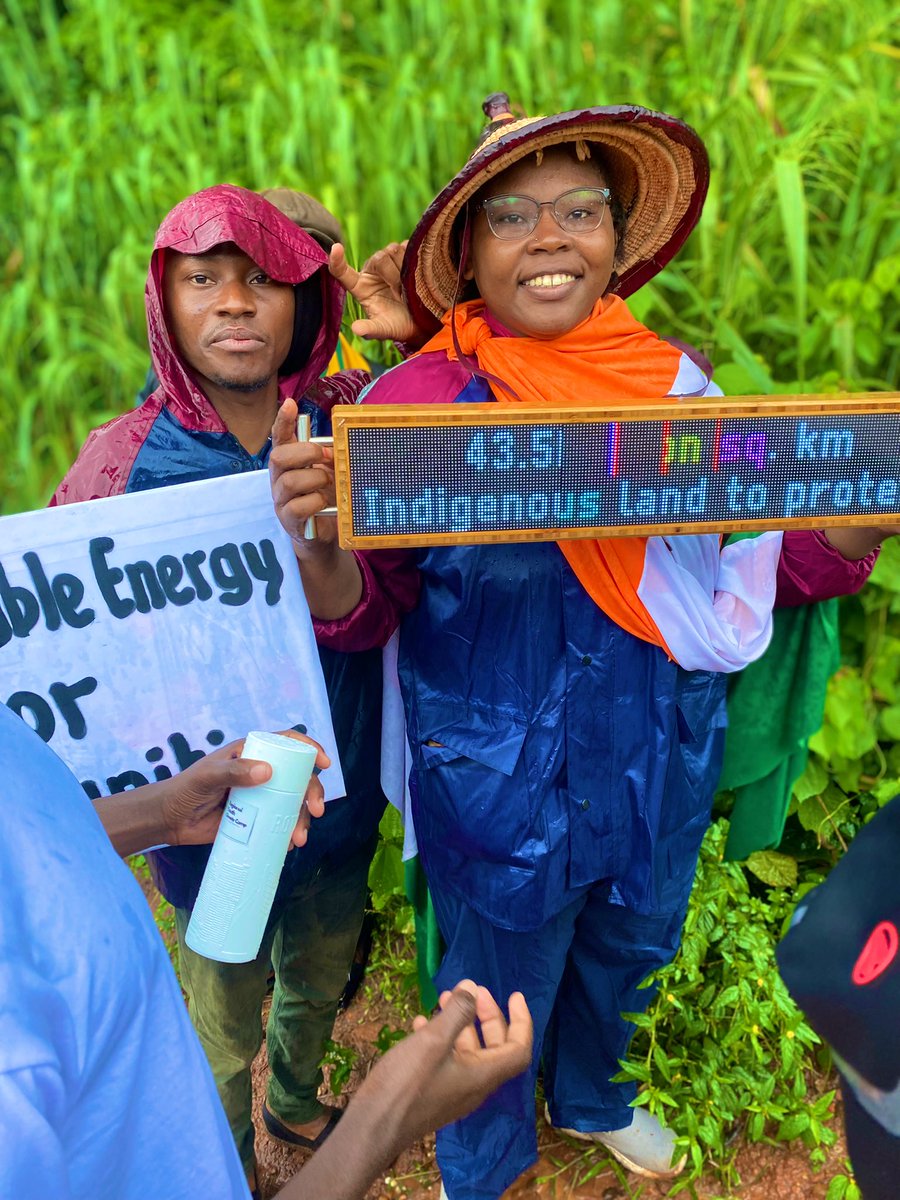 adamagabdou's tweet photo. Nous avons tenue à soumettre nos doléances au maire de Bonou pour la sauvegarde de la biodiversité et aussi l’horloge ⏰⏰du climat afin de rappeler aux décideurs que l’heure est grave 🚨🚨
#ActInTime
#ClimateClock
#ClimateEmergencyDay
#5Years
#Bonou
#ADCEJ
#ReAgro
#RYCC2023 https://t.co/ofg0WF26M0