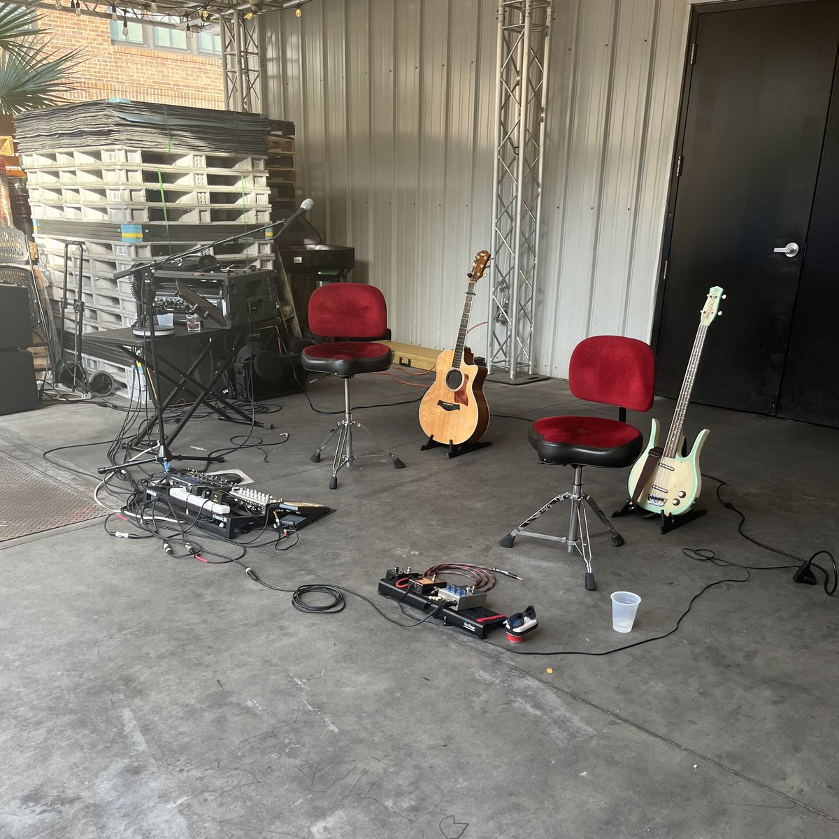 adingusbass's tweet photo. Spent a couple of days in #charleston at Palmetto Brewing with Justin Mychals Music! #livemusic #bassguitar https://t.co/EHVrXURHRf