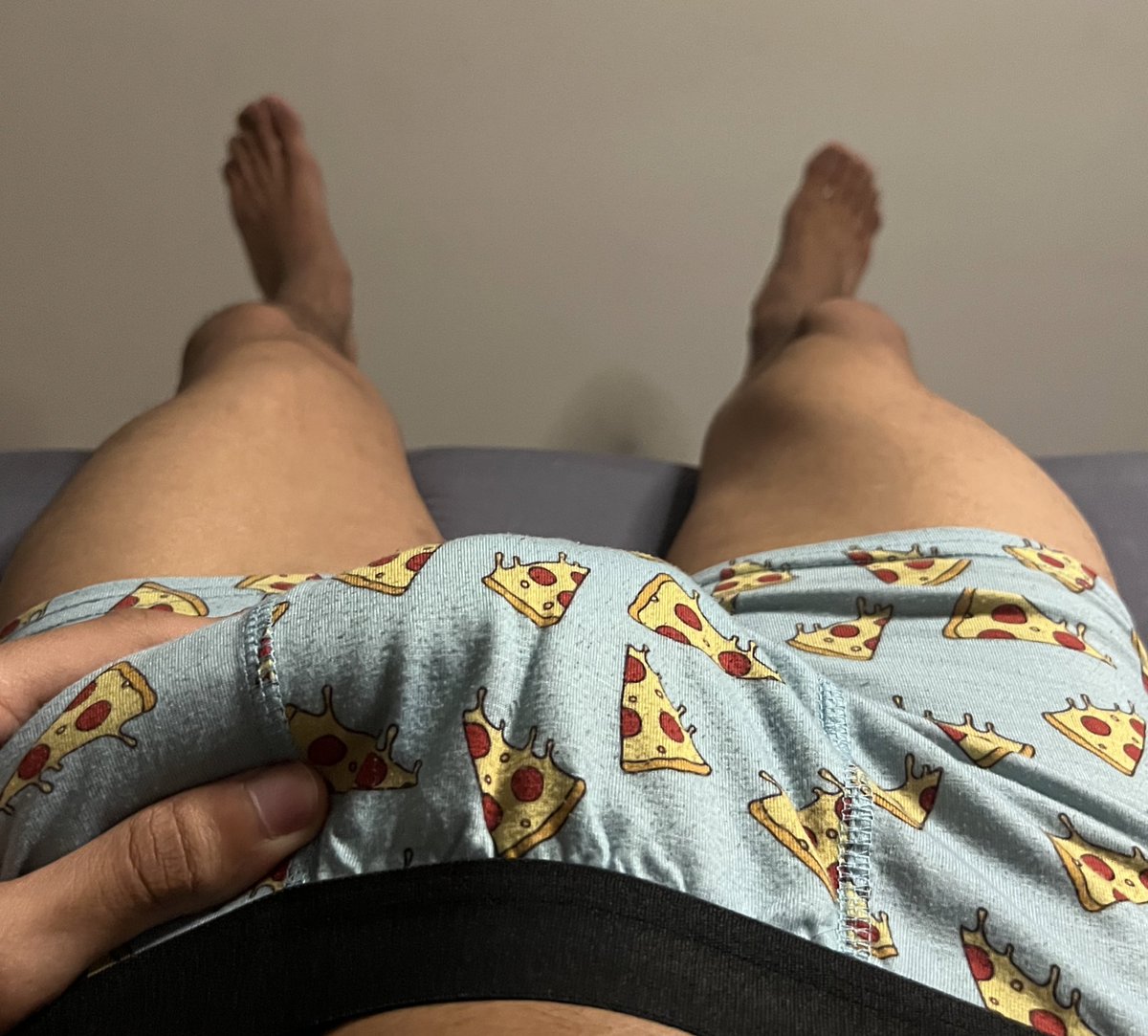 joshuabroeks's tweet photo. Couldn’t help but show the second pic. Retweet to see my delivery 📦 

#gaytwitter #dick #feet #gaycock #uncutcock #pizzadeliveryguy #underwear https://t.co/iGM6La7Z0T