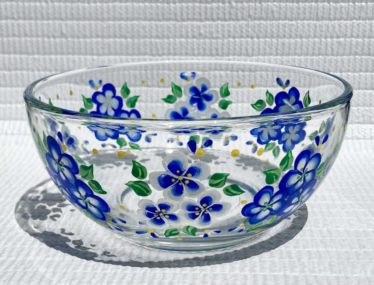 etsy.com/listing/152821… #blueflowers #paintebowl #candydish #SMILEtt23 #homedecor #bridalshowergift #etsy #etsymntt #giftsforher #glassart