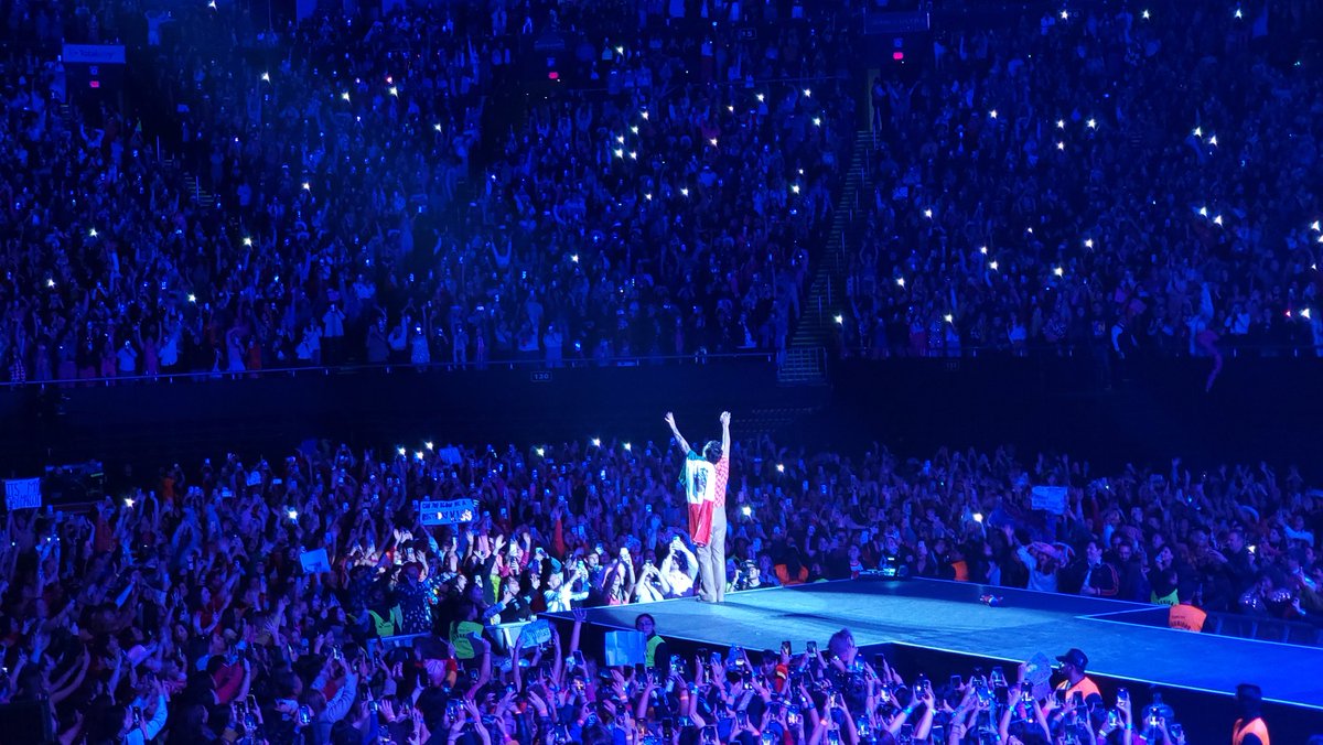 DaysofYoungH2's tweet photo. 11 shows for me since 2021
Infinite memories
Infinite tears and screams

Thank YOU, #HarryStyles. We'll be alright. 

#GoodnightH https://t.co/9sWog8O5je