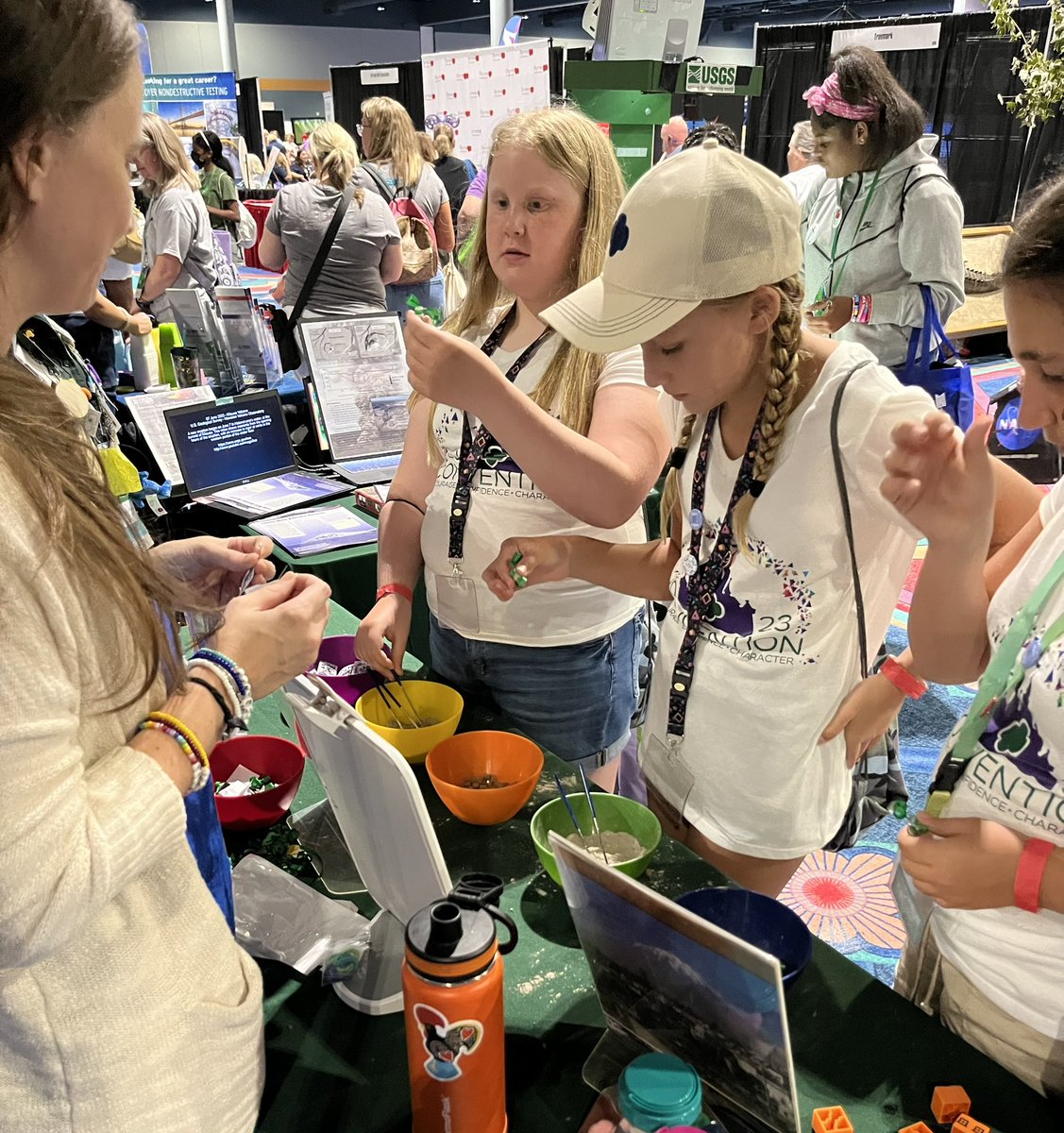 What’s more popular, our #ARSandbox or our Swap station? Hard to say. Both are getting a lot of attention at the #PhenomByGirlScouts. Come by for your vial of Mt St Helens ash, or build a landscape @USGS