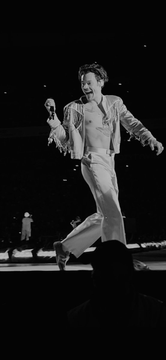 Thank YOU Harry, we’ll be alright  #GoodnightH 🤍