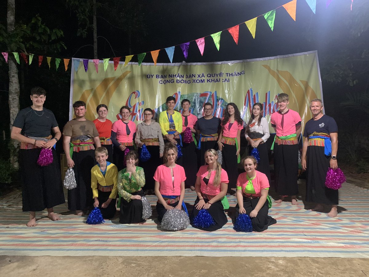 IGSHumanities's tweet photo. And like that our community initiative in Khai Cai has come to an end. It has been a real privilege to live here over the last few days and be part of what is a very special community. We will miss you all and hope to return in the future @Ilkleygrammar https://t.co/prxl8IVowz