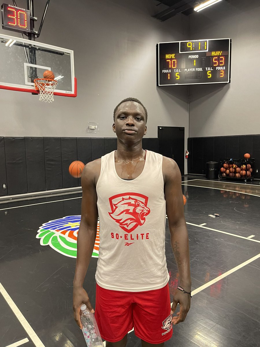 6’1 PG Bol Akot is the ultimate floor general!! Bol’s ability to make everyone around him better is what separates him from most point guards! He’s also a great finisher with the ability to be very creative and high level touch #TheEliteWay