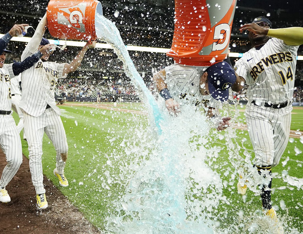 Brewers's tweet photo. That’s a two-buckets-of-Gatorade kind of game. 

#ThisIsMyCrew https://t.co/9gCKWLYKPs