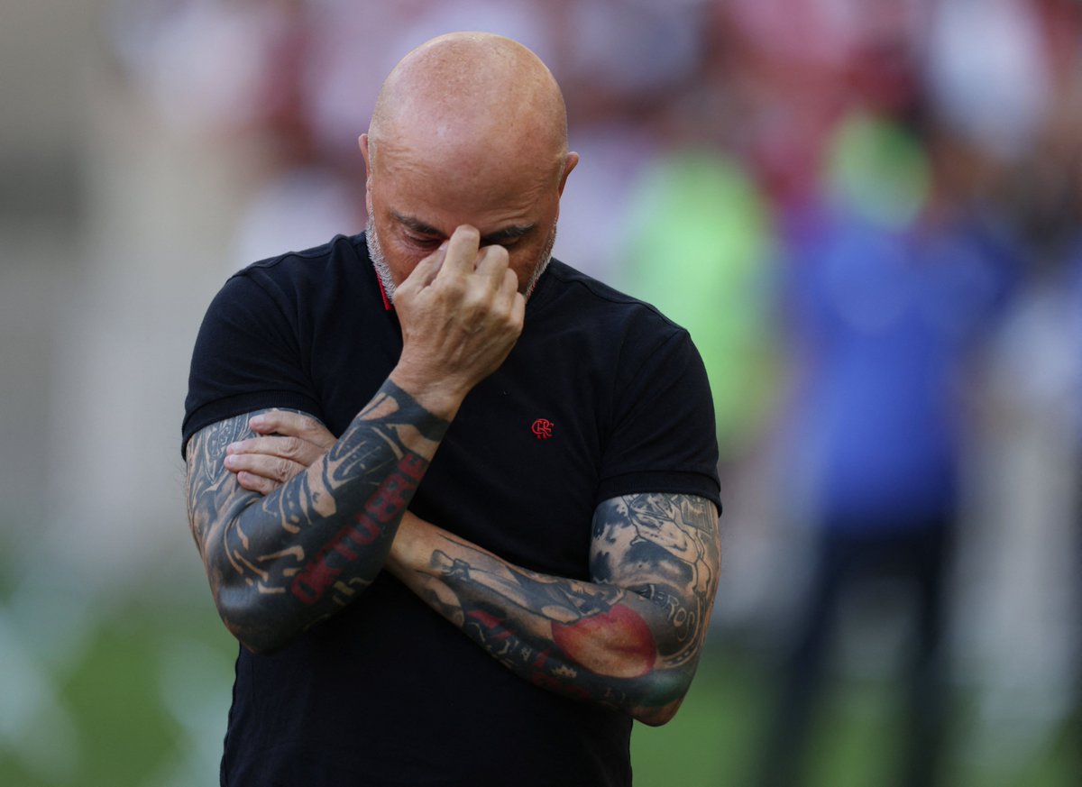 tapiafootball's tweet photo. 🇧🇷 #Brasileirao2023 Sin Erick Pulgar, el Flamengo empató 1-1 con el América Mineiro (el verdugo de Colo Colo en la Sudamericana), por la fecha 16 de la liga brasileña. El equipo de Sampaoli está segundo con 28 puntos, a 11 del líder Botafogo.
#FLAxAFC https://t.co/YDirMjPY27