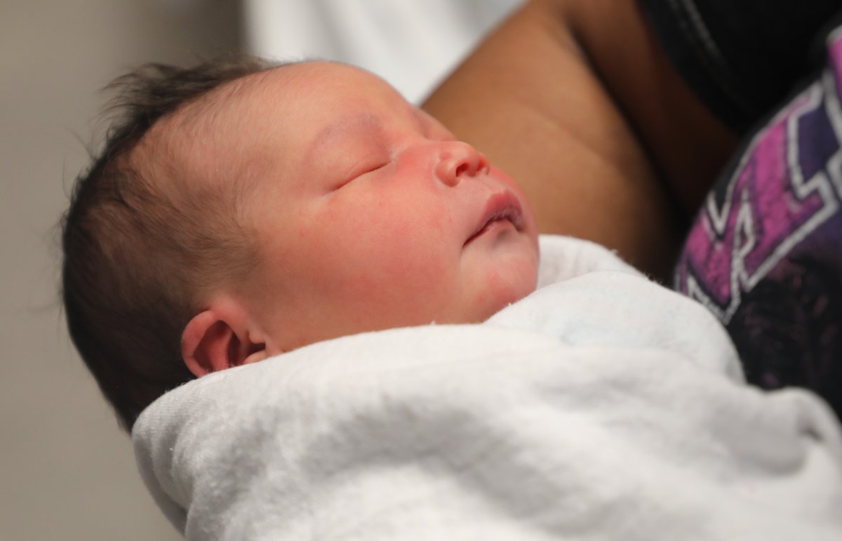 UNCHealthRexHS's tweet photo. We've reached a major milestone at UNC Health Rex Holly Springs Hospital, welcoming our 1,000th precious baby into the world! π
Meet Ry'lei! She was born Wednesday, July 19th, at 6:29 p.m. Welcome to the world, Ry'lei; you're perfect. π
#rex #rexrocks #rexbaby #precious https://t.co/KhRa4xWtE5
