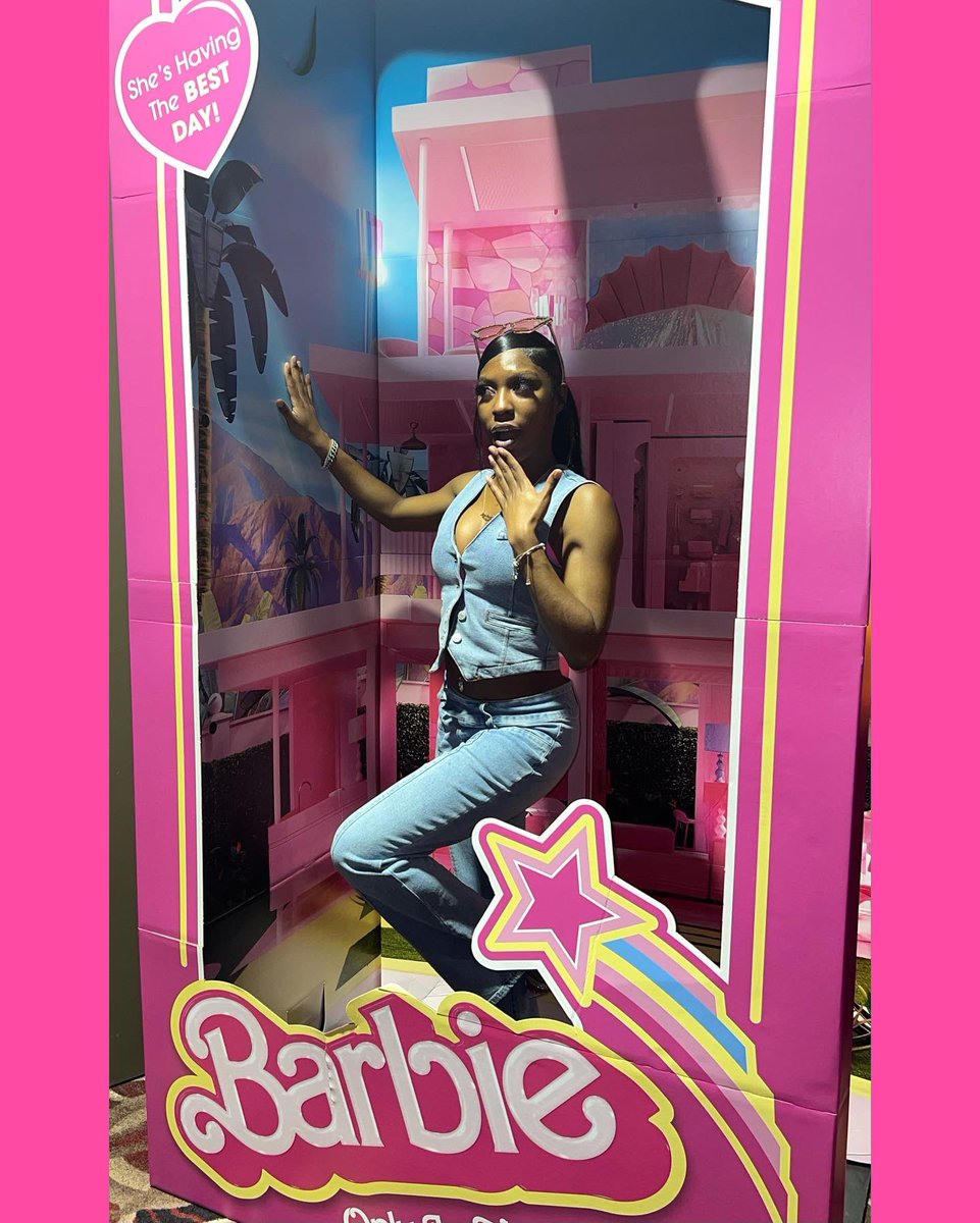 _aurianna's tweet photo. And I’m Bad Like The Barbie™️😍🩷⭐️
#Barbiemovie #Barbiethemovie #Barbie #barbiegirl #pink #barbieday #girly #barbiefit #itgirl #trending https://t.co/6dV7bHzhPG