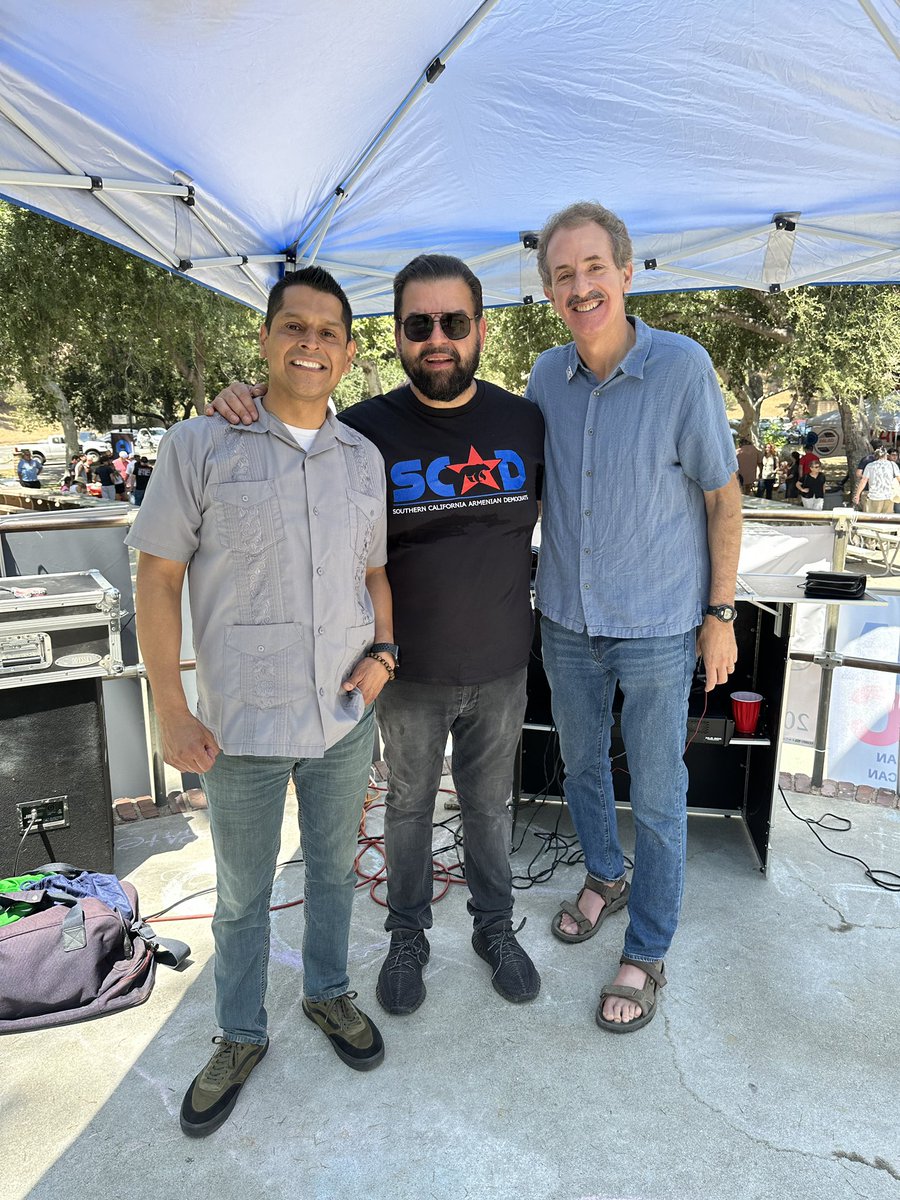 Mike_Feuer's tweet photo. Battle of the BBQs! Quite the rumble in Verdugo Pk as Democratic grillers put on a show. Thx Korean American Democrats, Pilipino American LA Democrats, Southern California Armenian Democrats and Asian Democrats of LA County for a fun bbq brawl! #CA30 #KADC #SCAD #PALAD #ADLAC https://t.co/jaP5PQN3yD