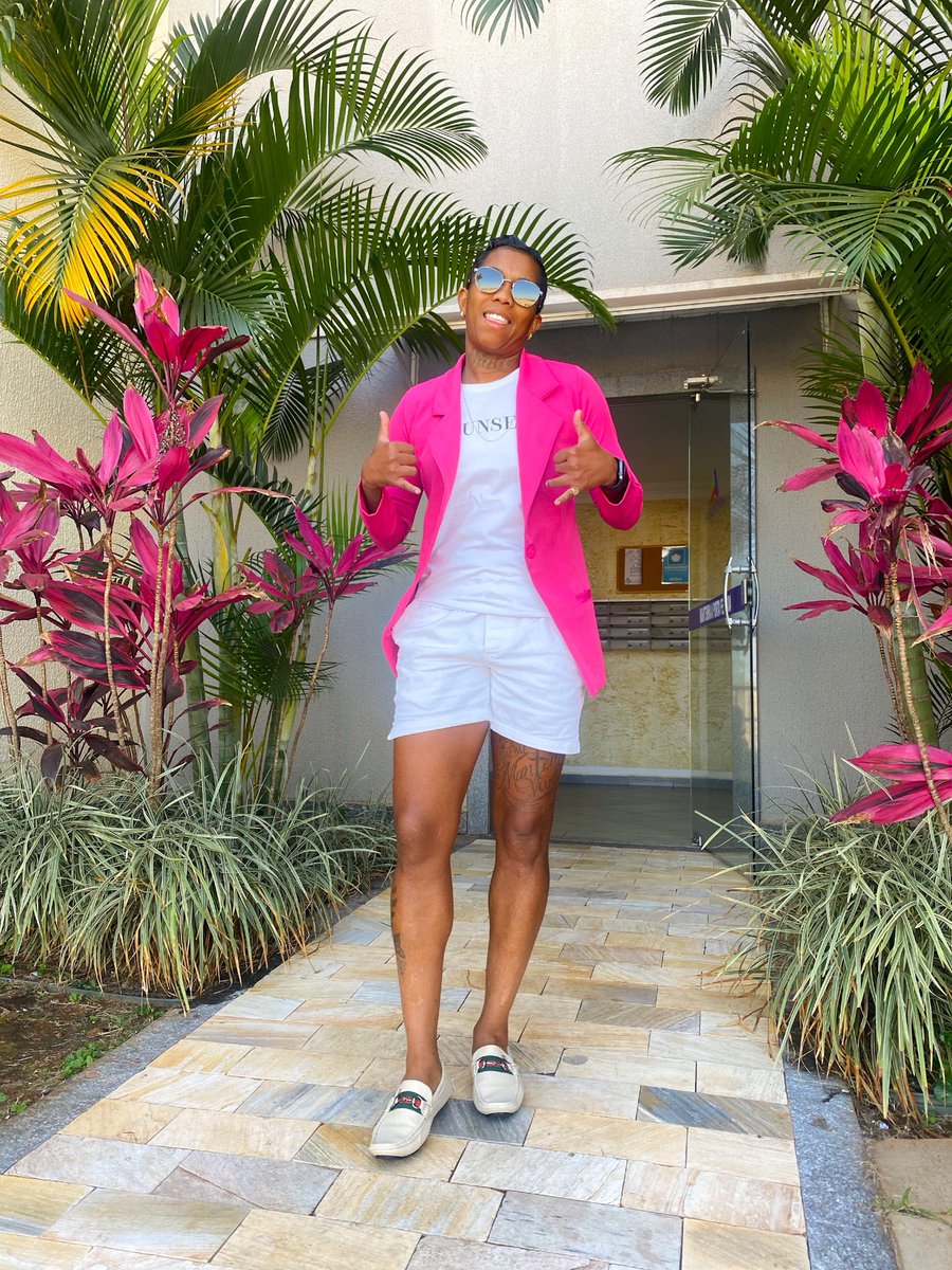 lelle_30_'s tweet photo. Mood pink🤪 https://t.co/TPcHZNejKe