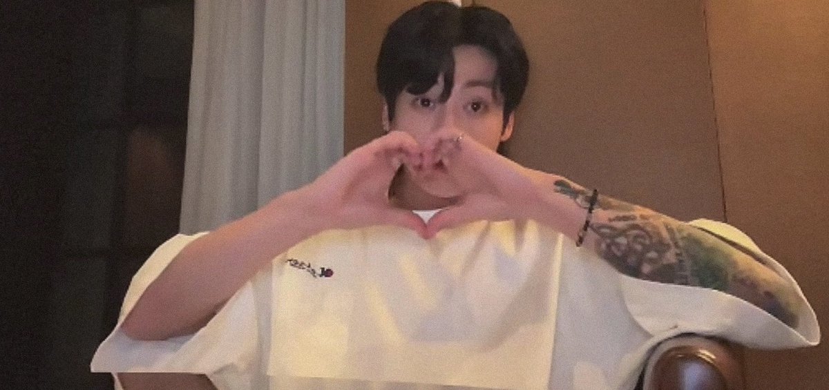 jeonecrey's tweet photo. my sweetest man. lucu bgt ini mw hap https://t.co/maqoAH0AZ3