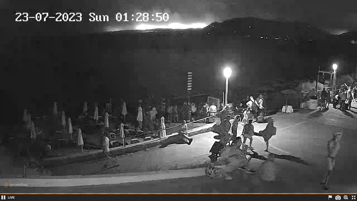 LGalrao's tweet image. Evacuation point also at #Pefki #Pefkos beach (info via @Michael45231497 and @MrSifter16), but you are probably closer to Gennadi/south #Rhodes