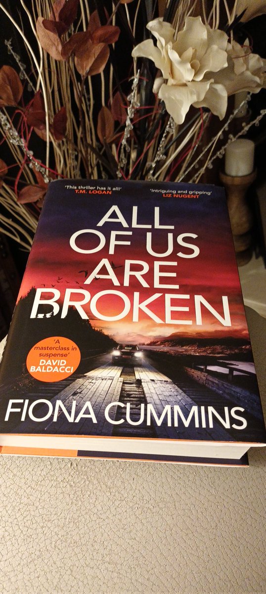 OMG! WORTH THE WAIT!!
#AllOfUsAreBroken is one       of the best ⭐️⭐️⭐️⭐️⭐️ emotional roller coasters I have ever been on! 😱😬😩😱😬😭 'it's how we choose to put ourselves back together.' 🥰
@FionaAnnCummins
Incredible, dark & outstanding! 👏👏👏
#BookTwitter 
#mustread 💯❤️📚