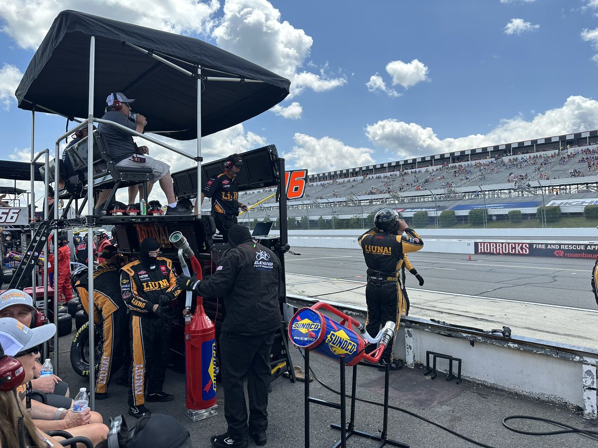 Some time in the pit for the @NASCAR race at the @PoconoRaceway pulling for @TylerAnkrum and team #LIUNA huge shout out to his entire team for an amazing race day https://t.co/tE8qTyZrhl