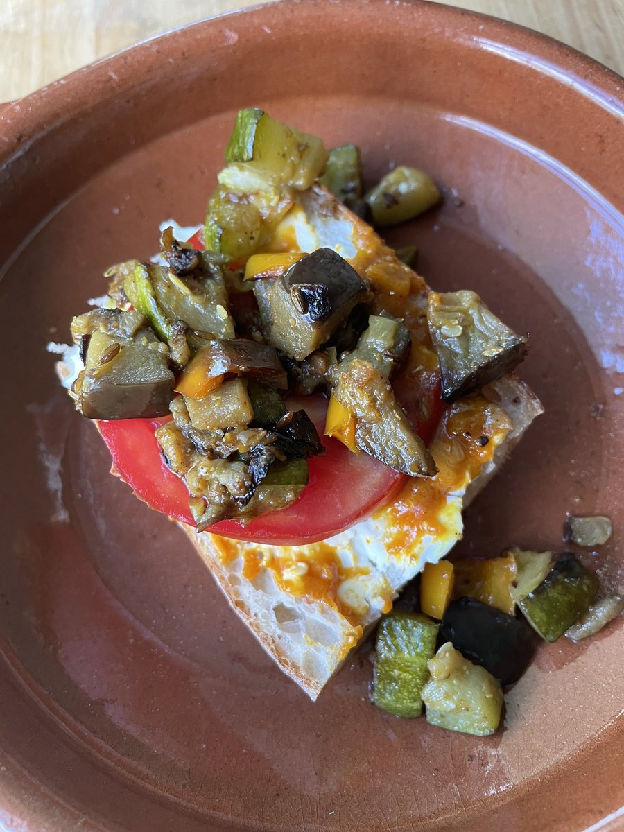 Chitra Agrawal tweet media