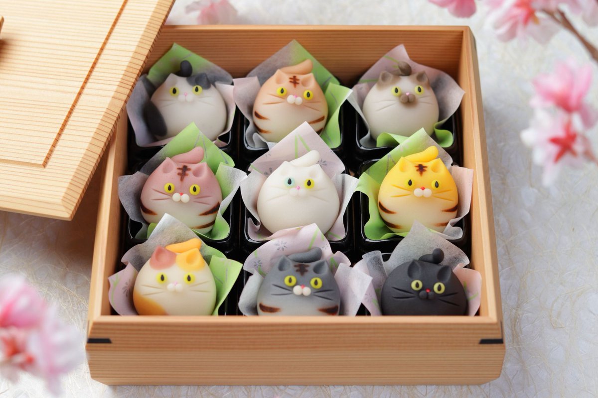 今夜21時より、オンラインショップにて「癒しの練り切り ねこたま器