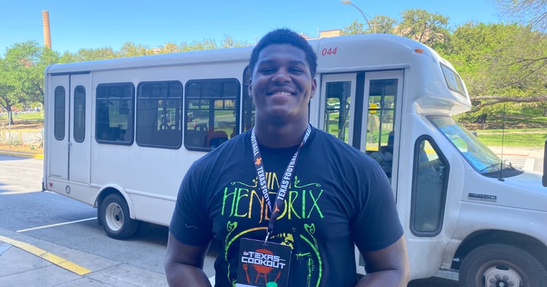 Notre Dame returns to Lufkin (Texas) High to recruit four-star DL Zion Williams
https://t.co/uAKewlgxT3 https://t.co/XNqO7J1m4Y
