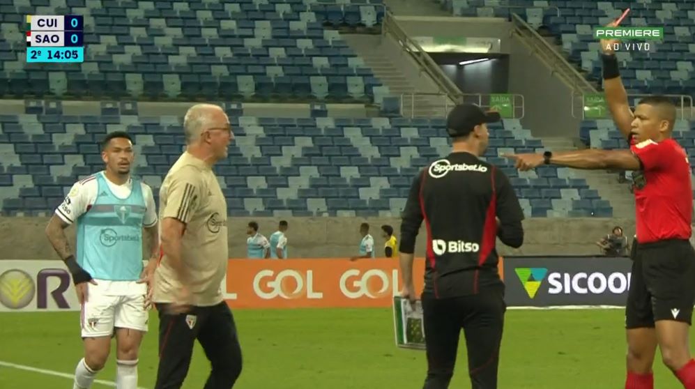 SaoPauloMiIGrau's tweet photo. o homem que desafiou o diabo e o sistema

Dorival Junior! https://t.co/rA7jAiponR