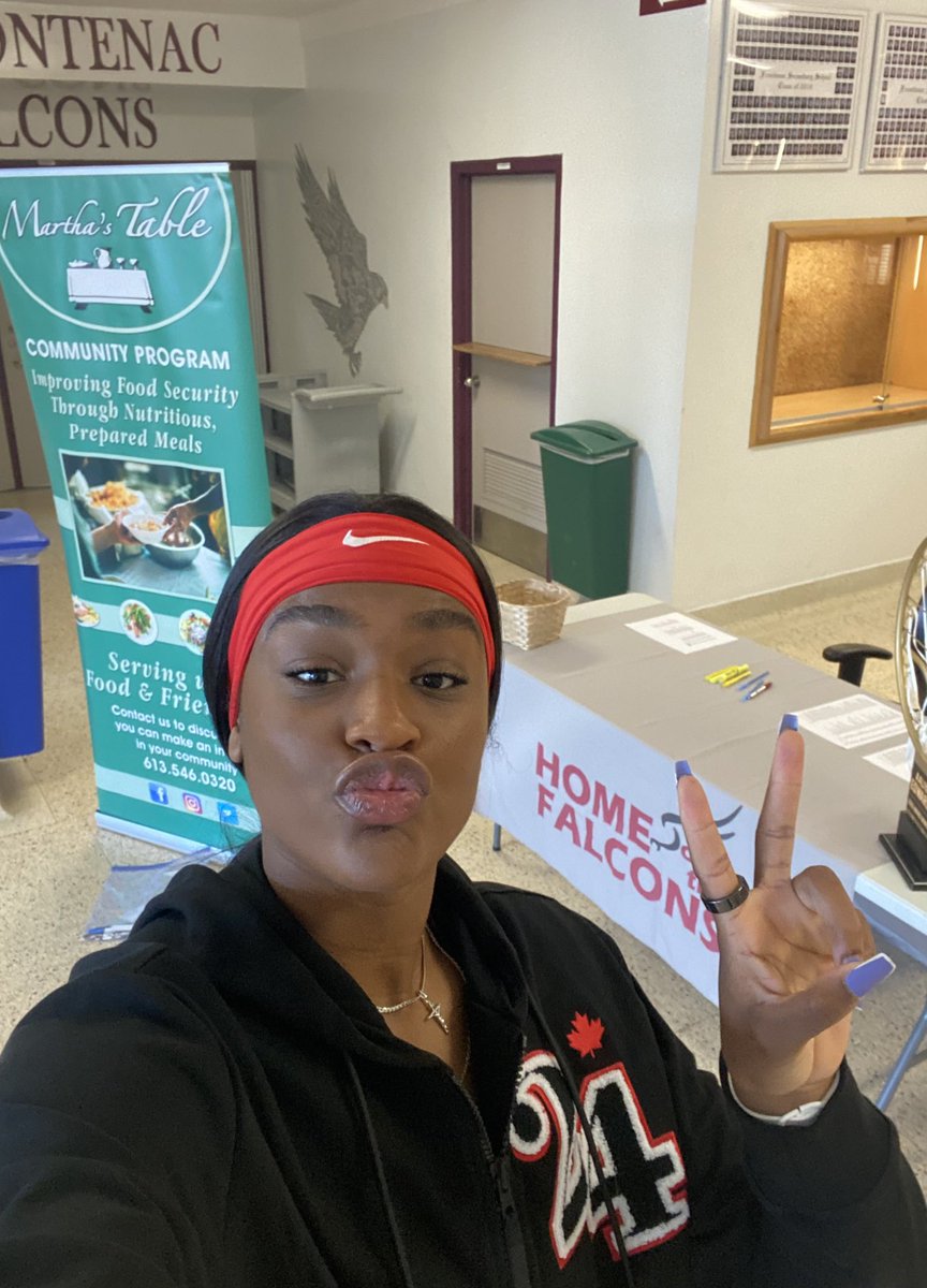 AaliyahEdwards_'s tweet photo. Want to say a HUGEEEE Thank you to @FSSprops and all the campers that showed up and showed out for my #YGKbballcamp today💜💛 See y’all next year😉

More content to come📸….. https://t.co/Wj0tZt1mVq