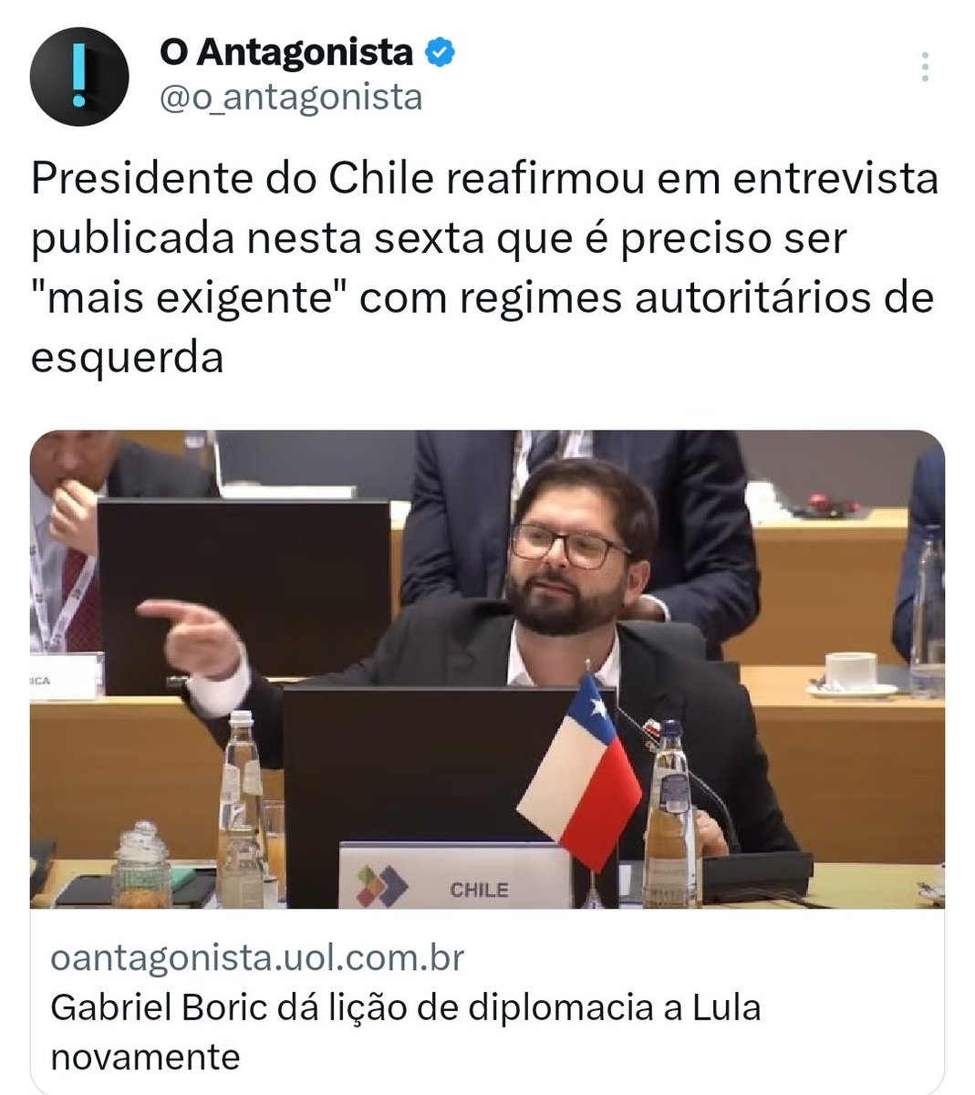 Lula tomando invertida do esquerdista extremista, Boric. Meu Deus, daquele extremista!😬