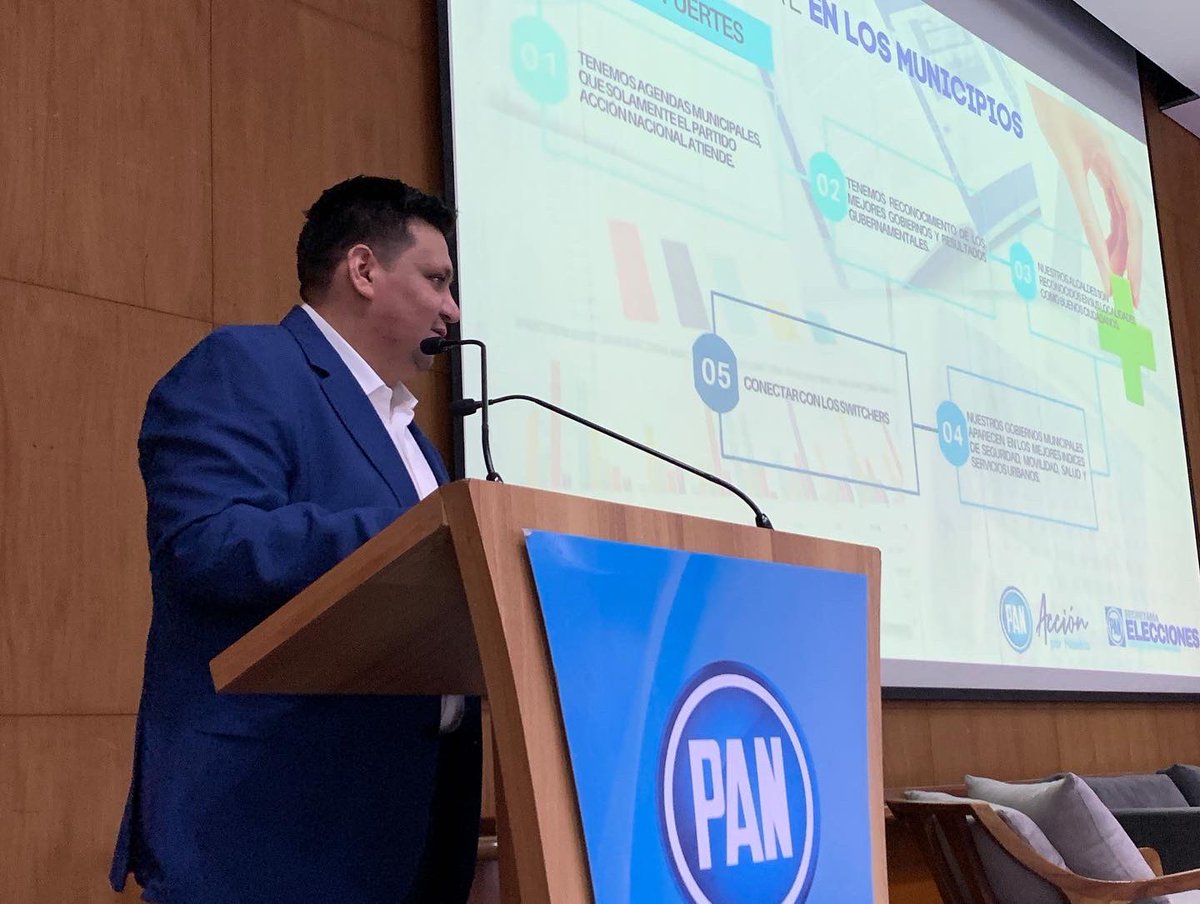 ErnestoSR_MX's tweet photo. 👉🏻Está mañana compartí con algunos de los alcaldes panistas las expectativas de @AccionNacional para el 2024. 

La creación de una misma agenda, dónde la dignidad humana sea el eje de nuestro proceso político, nos llevarán unidos a tener buenos resultados próximamente. https://t.co/tV3m7fCkAL