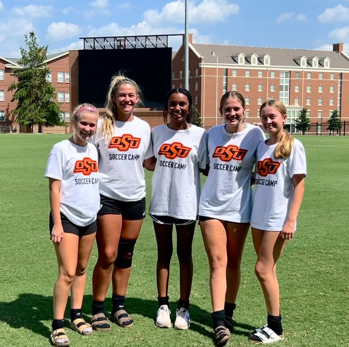 #soccer2023 class of 2026 &amp; 2027 Lelu is the tall one.