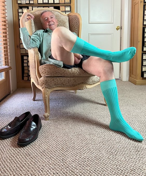 For my penny loafer fans...   X rated video on https://t.co/Euc7IkuWdE  #ranchomiragedaddy #dilf #gaydad<a href="/tag/lgbtq"class="tags"><span>#lgbtq</span></a><a href="/tag/papi"class="tags"><span>#papi</span></a><a href="/tag/dilf"class="tags"><span>#dilf</span></a><a href="/tag/silverfox"class="tags"><span>#silverfox</span></a><a href="/tag/daddies"class="tags"><span>#daddies</span></a><a href="/tag/maduro"class="tags"><span>#maduro</span></a>