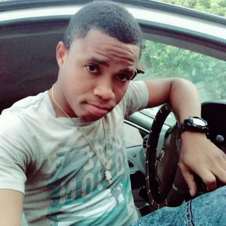 Frantz449's tweet photo. #NouvellePhotoDeProfil https://t.co/H2pfnwk65G
