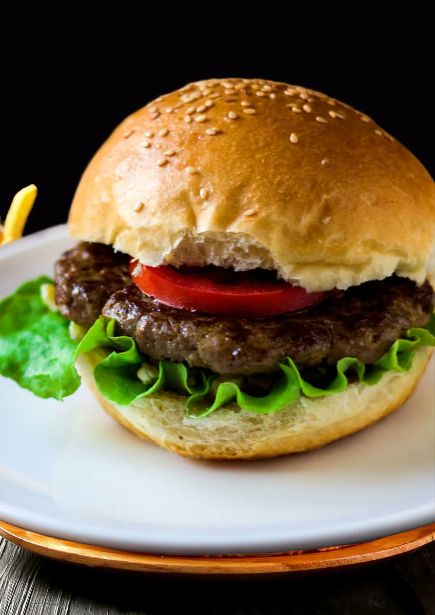 Blackstone Smash Burger Recipe:
Welcome to the world of burger perfection! In this comprehensive guide, we will unveil the secrets to crafting the ultimate Blackstone smash burger - a flavor-packed delight that will make your taste buds dance
https://t.co/eaTEG64qWQ https://t.co/DbjH3jdLm2