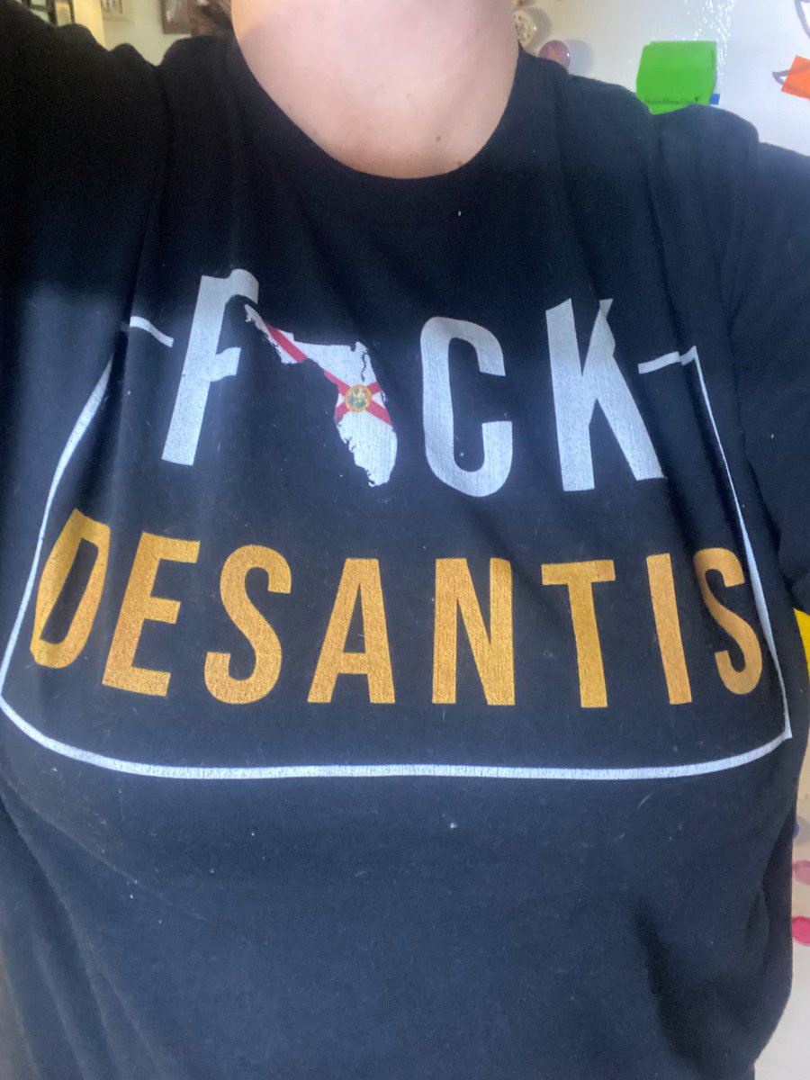 Whether you’re out running errands, working out, or cleaning house, it’s always a good time to say fuck @RonDeSantis  #FuckRonDeSantis #Florida