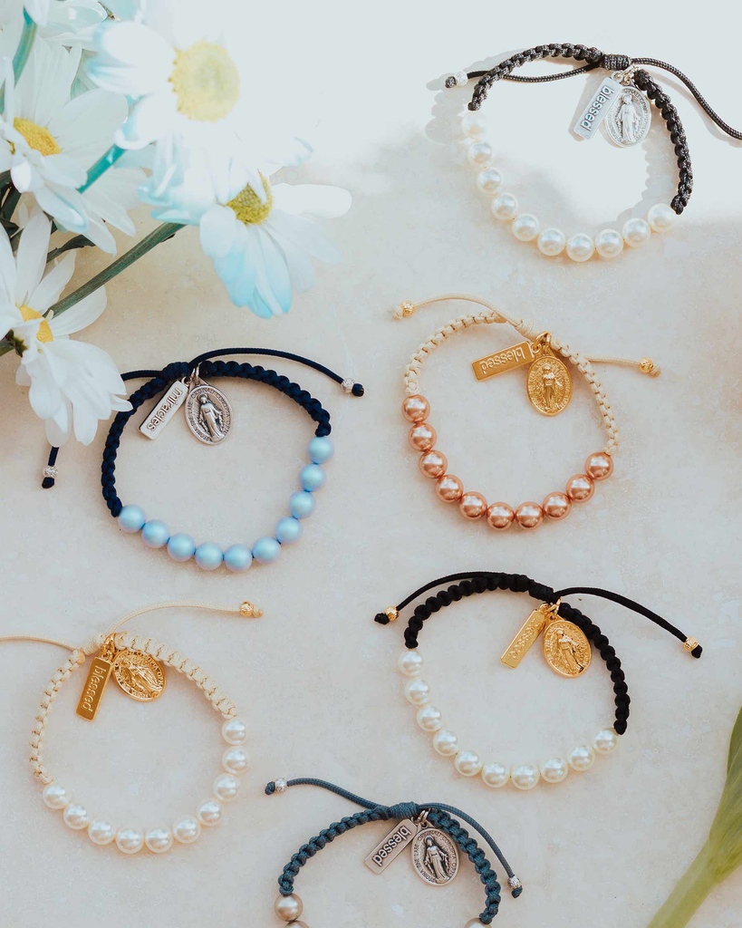 Happy Feast Day Mary Magdalene!
Shop our Feminine Genius collection in celebration of all the amazing women in your life 🤍

Spend $100+ and receive a FREE DIVINE BLESSING BRACELET !! shorturl.at/aKMQR

#mysaintmyhero #feastofsaintmarymagdalene