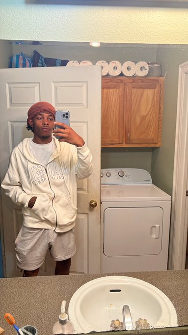 Watch TRELL.'s leaked NSFW photo on TwXstars