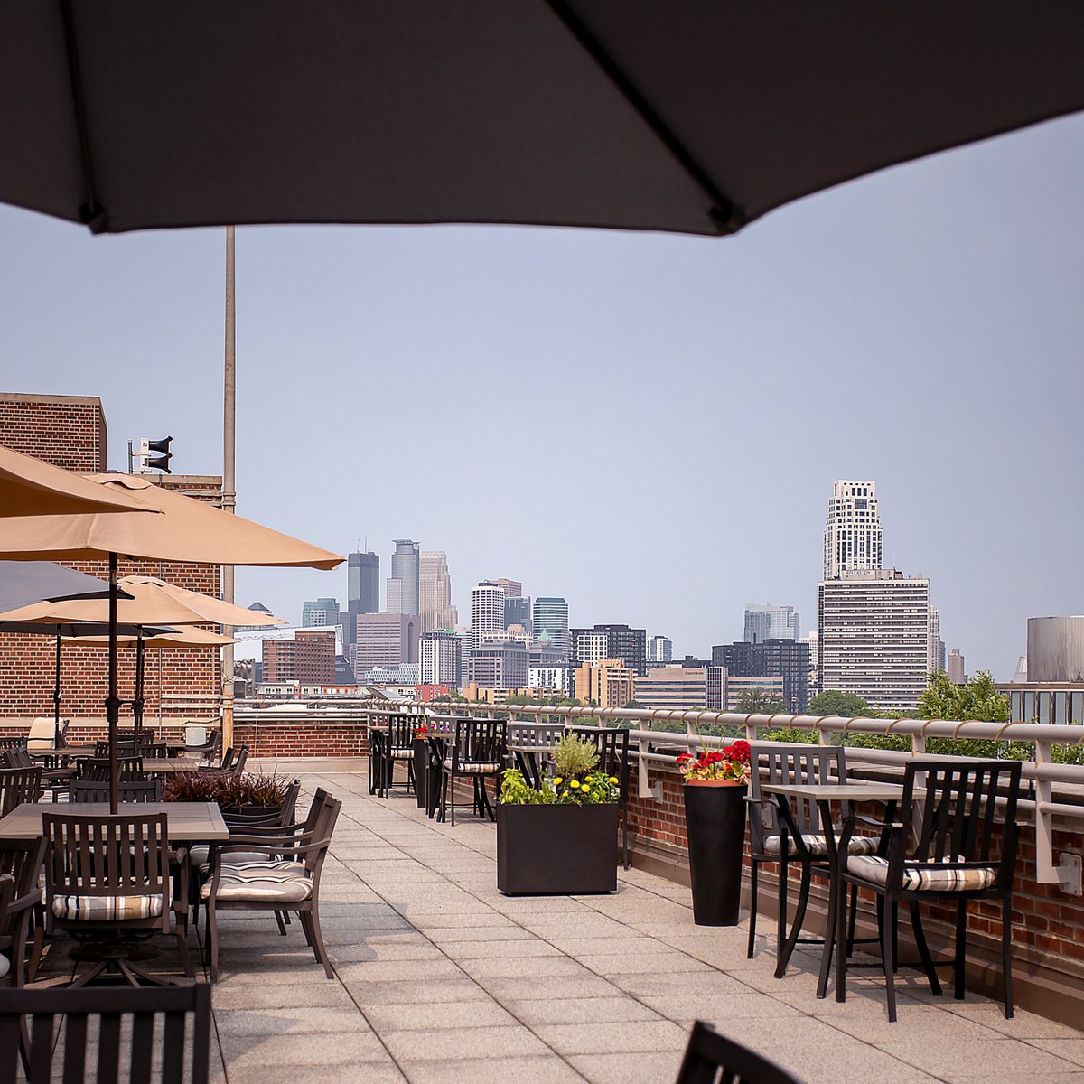 CampusClubUMN's tweet image. We can't wait for the Tap Takeover Happy Hour on August 11 with @PryesBrewing 🍻 Will we see you there?
.
.
#TwinCitiesHappyHour #DontWorryBeHoppy #UMN
