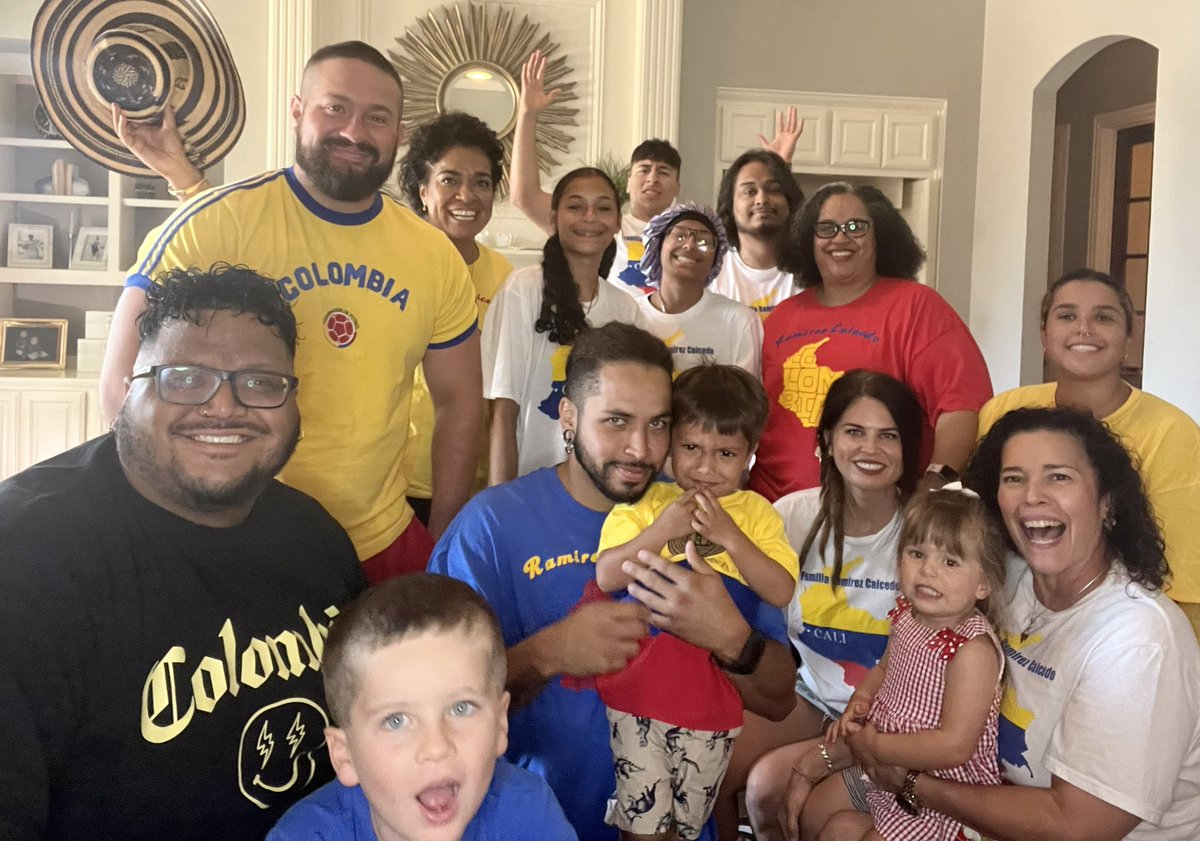 Family reunion 2023 
Colombian Independence Day https://t.co/PFgEGXnZ9q