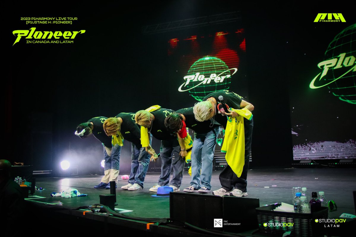 São Paulo #P1ece 🇧🇷 vocês encheram o <a href="/P1H_official/">P1Harmony official</a> de amor ontem à noite * Bebê, o amor nunca foi tão bom* 💚

#P1HARMONY #피원하모니 #P1H #P1ustage_H #P1ONEER #P1HARMONYinLATAM
