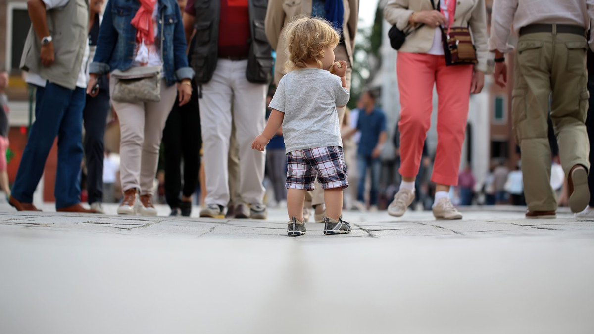 VancouverPD's tweet photo. Coming down to the fireworks? 
Every year we respond to several instances of children briefly getting separated from their groups. Before you arrive, take a photo of how your child looks today, put your number in their pocket, and remind them #VPD are friendly and here to help! https://t.co/vBZXbgpLeL