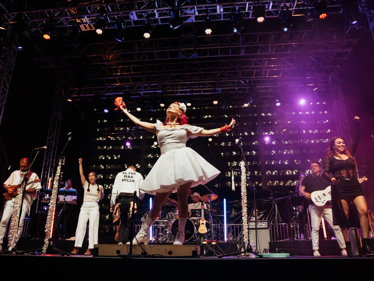 MusicCenterLA's tweet photo. What a night! ⚡ @lascafeteras electrified #jerrymossplaza last month at #SummerSoundWaves and we're still smiling about it! 🎶🔥 Thanks to everyone who joined us!
📸: Michelle Shiers for The Music Center https://t.co/4u5Nu6TDdP