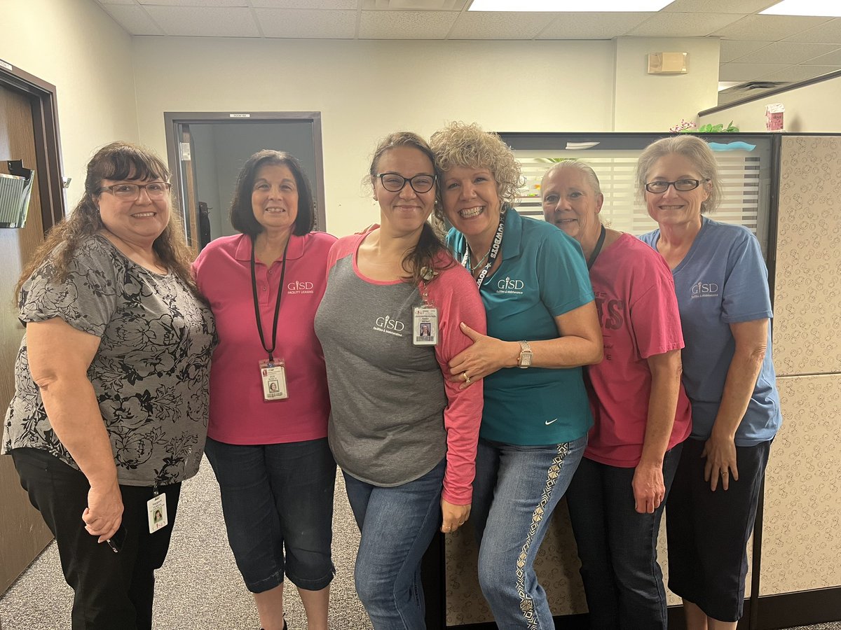 Ms_NJohnson's tweet photo. I’m going to miss these ladies too much! I’ve loved working with them all. ❤️  So thankful that I’ve had them in my life to laugh with, encourage me, support me, push me &amp; just overall take care of me! I love my GISD maintenance ladies more than they know! https://t.co/QC3OHAtfBP
