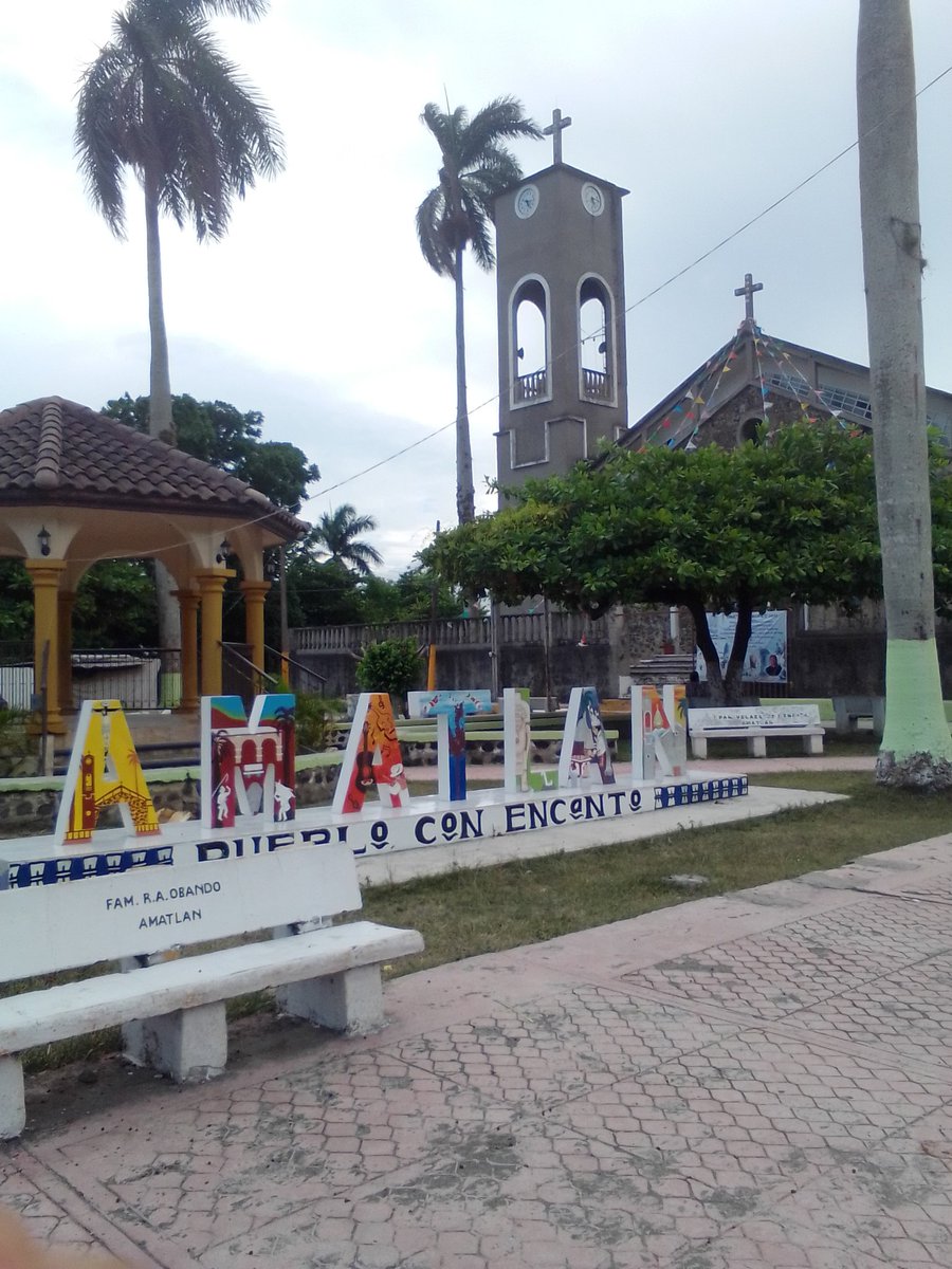 Patrici97149555's tweet photo. De paseo por este rumbo manden MD solo vemos en Tuxpan seguimos buscando single para encuentro solo Tuxpan https://t.co/LC7NpbbUYt