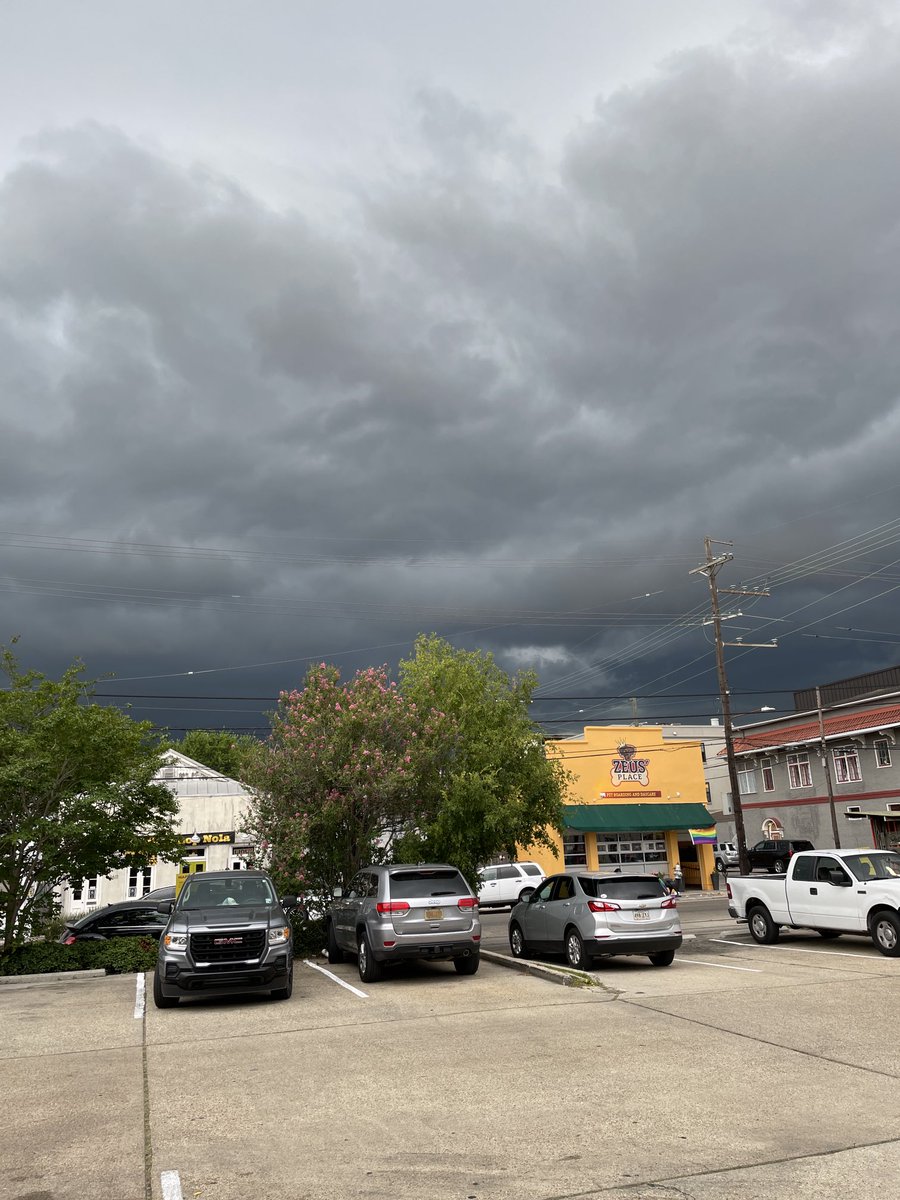 sherristrain's tweet image. That’s some weather approaching! #nolaweather