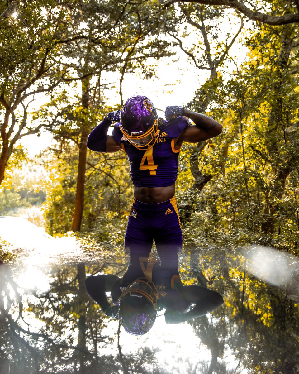 “Like a ghost on the wind” 🏴‍☠️