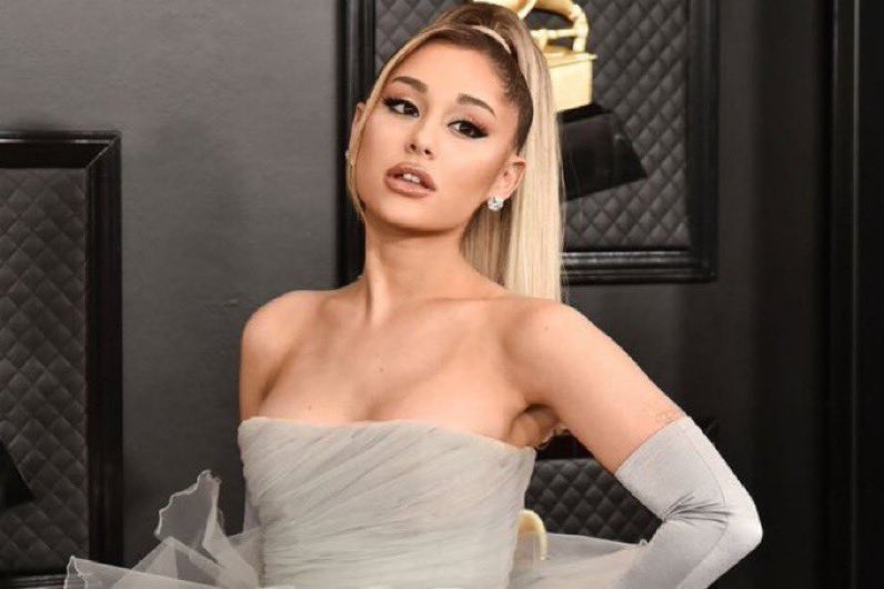 TheLineBlender's tweet photo. 🚨BREAKING🚨 According to reports, Ariana Grande is dating Edmonton Oilers forward Dylan Holloway. https://t.co/qa4bJdHVpq