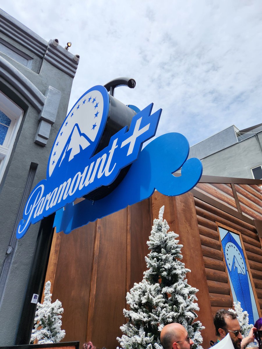 Nerdy Curious, LLC 🧐 tweet media