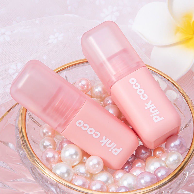 aalyaathrhh's tweet photo. I found lipstick/lipmatte texture velvet matte that is waterproof! 🫧

@ShopeeMY https://t.co/Ogo2Pb5K9H